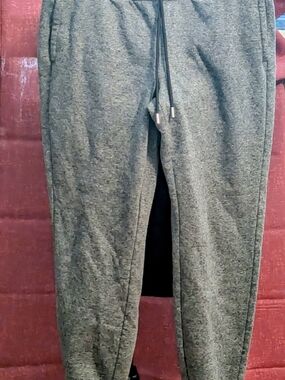 DKNY Men's Heather Gray Jogger Sweatpants